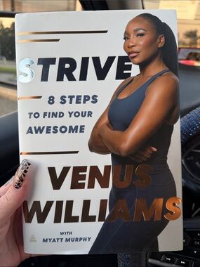 STRIVE: 8 Steps to Find Your Awesome — Venus Williams (White & Navy)